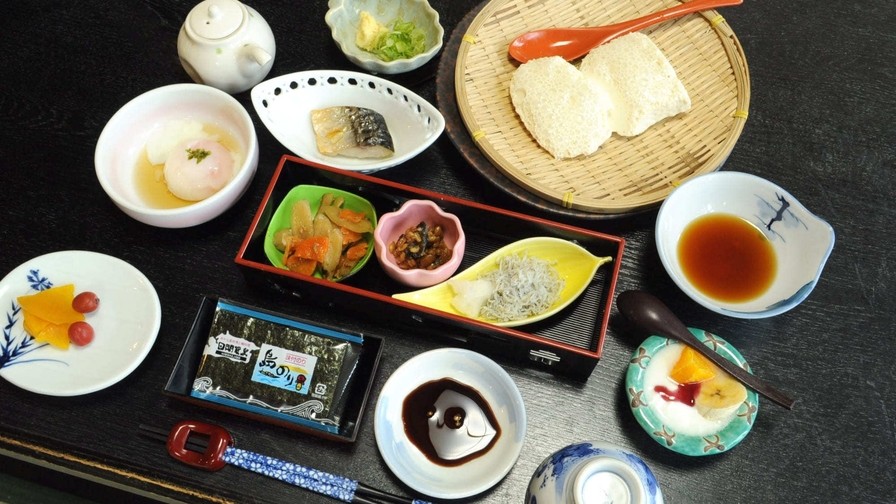 ◆高台の絶景宿！海に臨む部屋に展望風呂。朝食には自慢の自家製ざる豆腐を【朝食付】